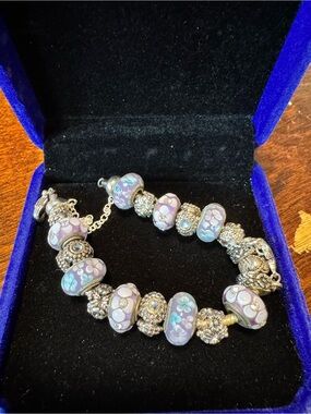 Silver-Tone Lavender Floral Murano Glass Bead Bracelet